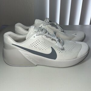 NIKE AIR ZOOM TR 1 NEW, size 14, very comfy, last one! DX9016 009
